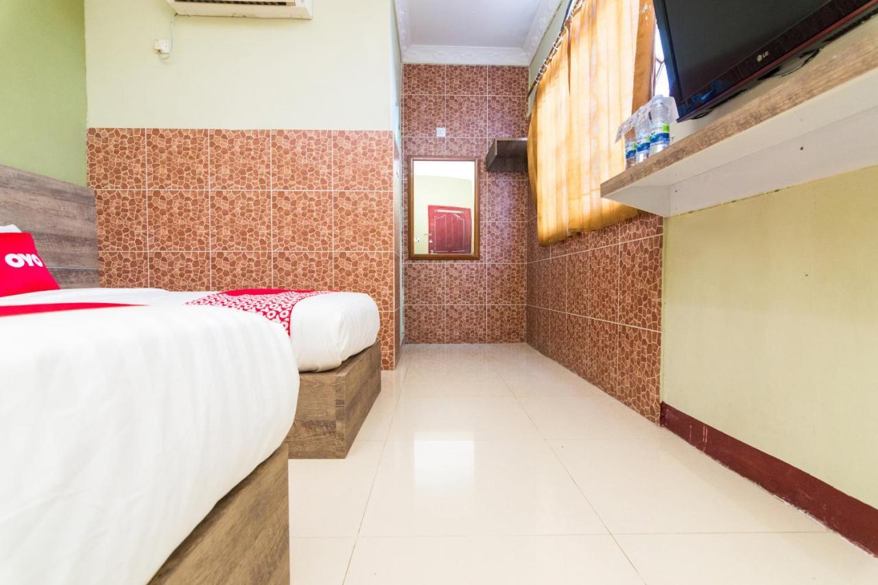 Vaccinated Staff - Oyo 1703 Terang Bintang Hotel Batam Экстерьер фото