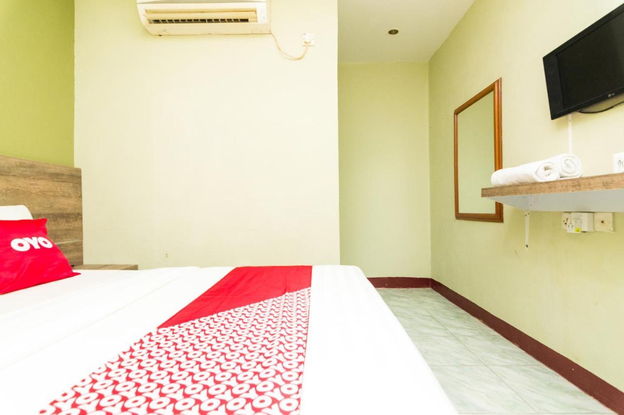 Vaccinated Staff - Oyo 1703 Terang Bintang Hotel Batam Экстерьер фото